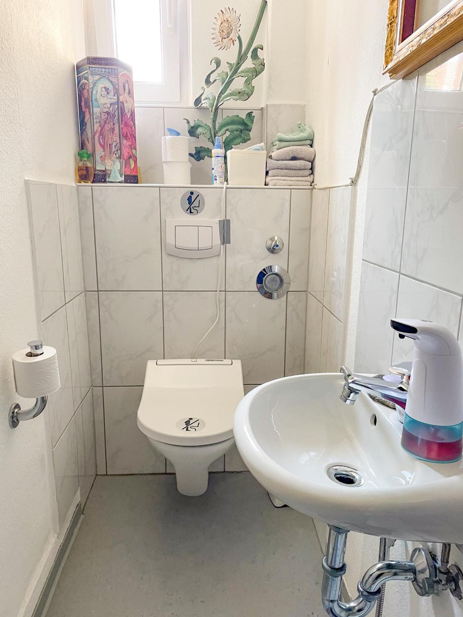 Zimmer In Kuenstlerwohnung Stuttgart Eksteriør billede
