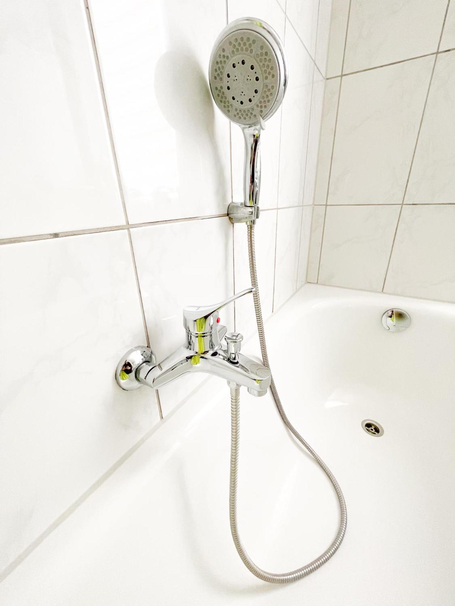 Zimmer In Kuenstlerwohnung Stuttgart Eksteriør billede